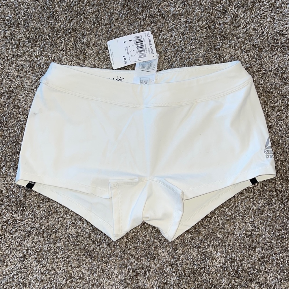 NWT Reebok White Shorts Small